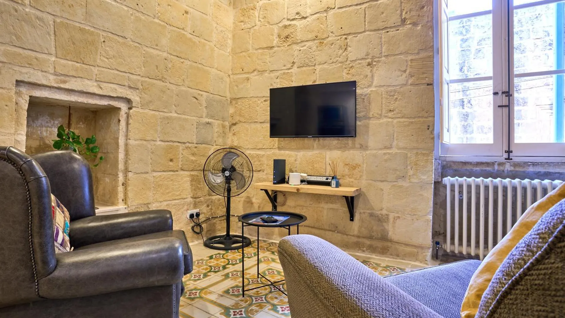 12 -16 , Pacifiku Scicluna Birgu Apartment