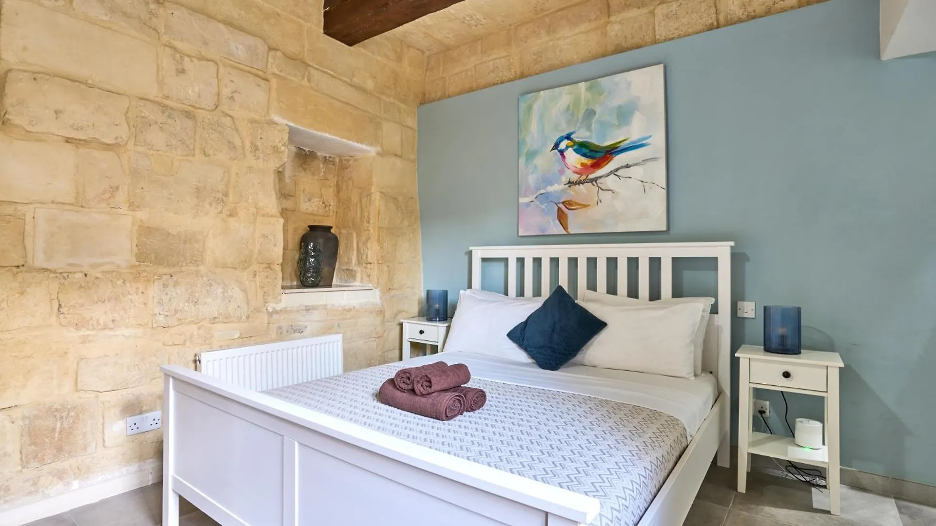 12 -16 , Pacifiku Scicluna Birgu Apartment