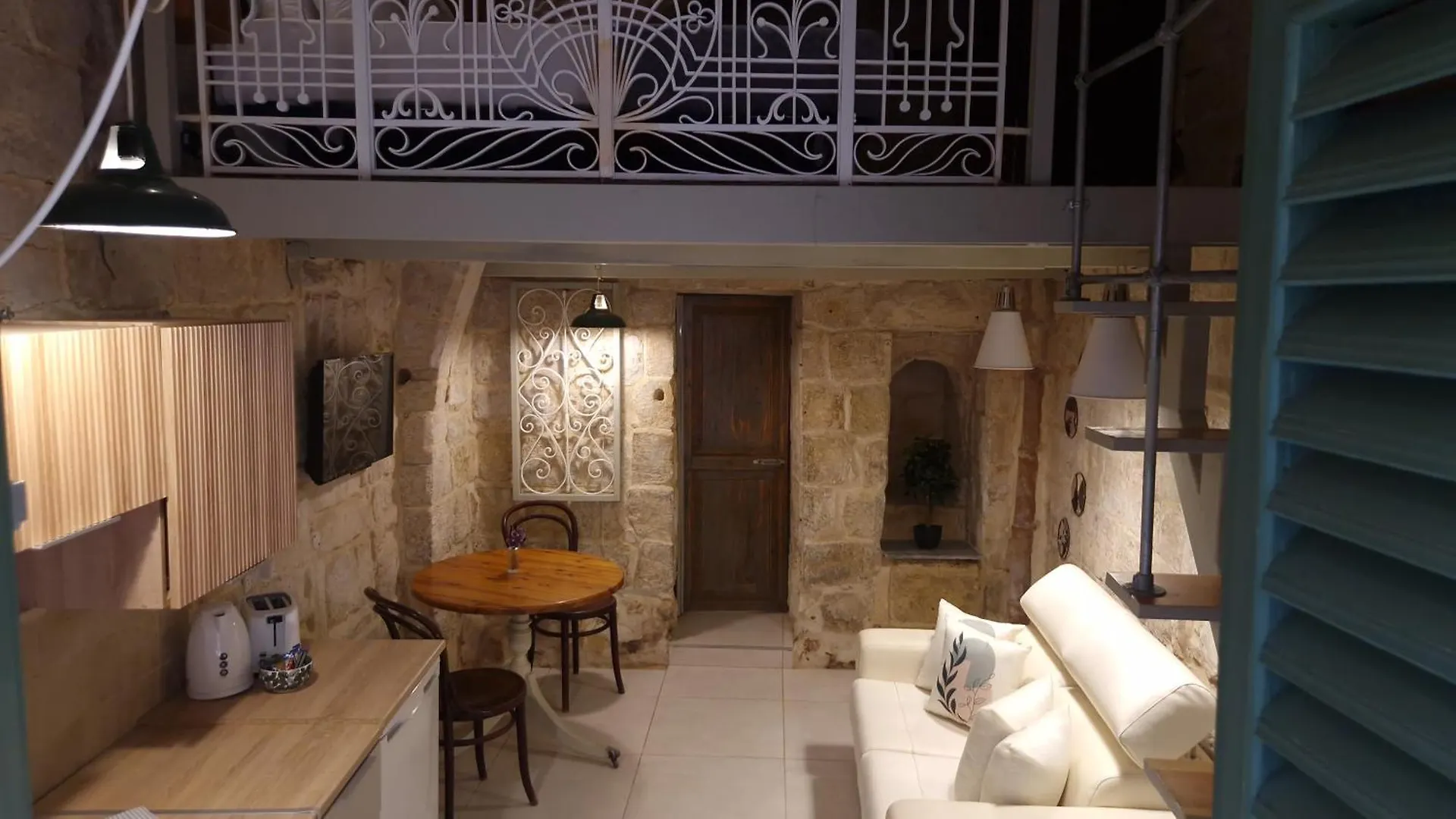 12 -16 , Pacifiku Scicluna Birgu